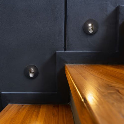 Seinään upotettavat valaisimet