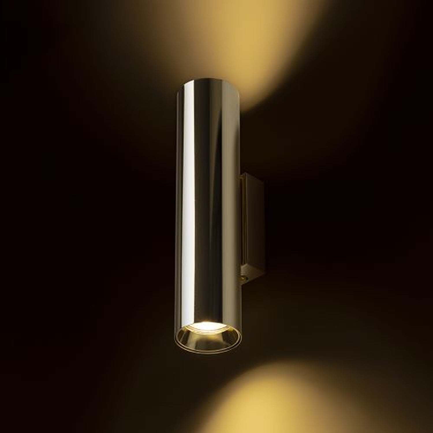 Dimmable wall lamps